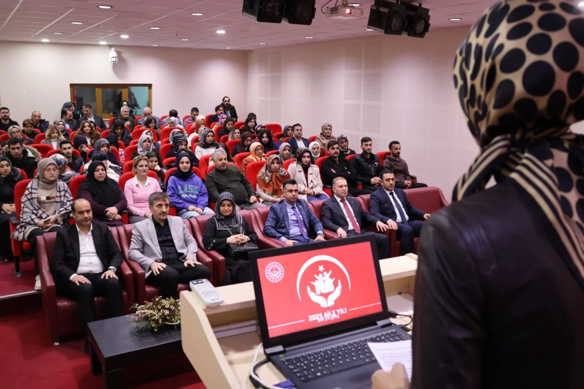 Erzurum’da Aile Eğitiminde Onurlandırma Söyleşileri