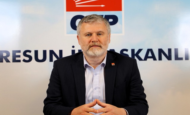 Şenyürek ''Çay üreticisinin emek ve alın teri yok sayılıyor''